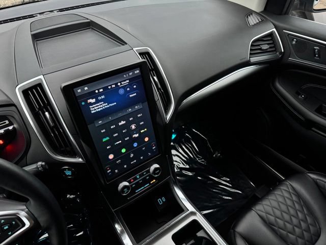 Certified 2024 Ford Edge Titanium w/ Equipment Group 301A AWD/4WD image 25