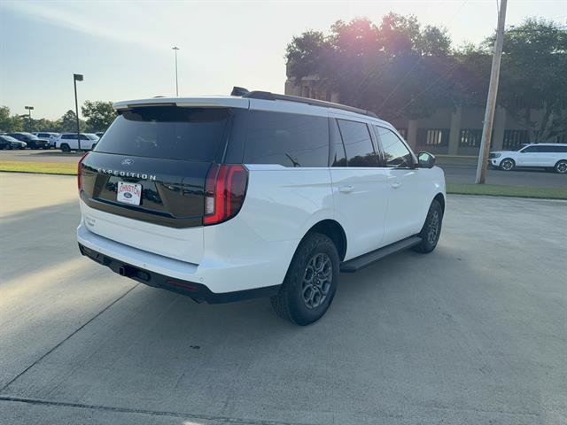 Certified 2025 Ford Expedition Active RWD image 4