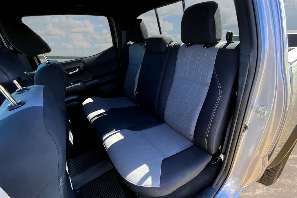 Used 2020 Toyota Tacoma TRD Off-Road RWD image 25