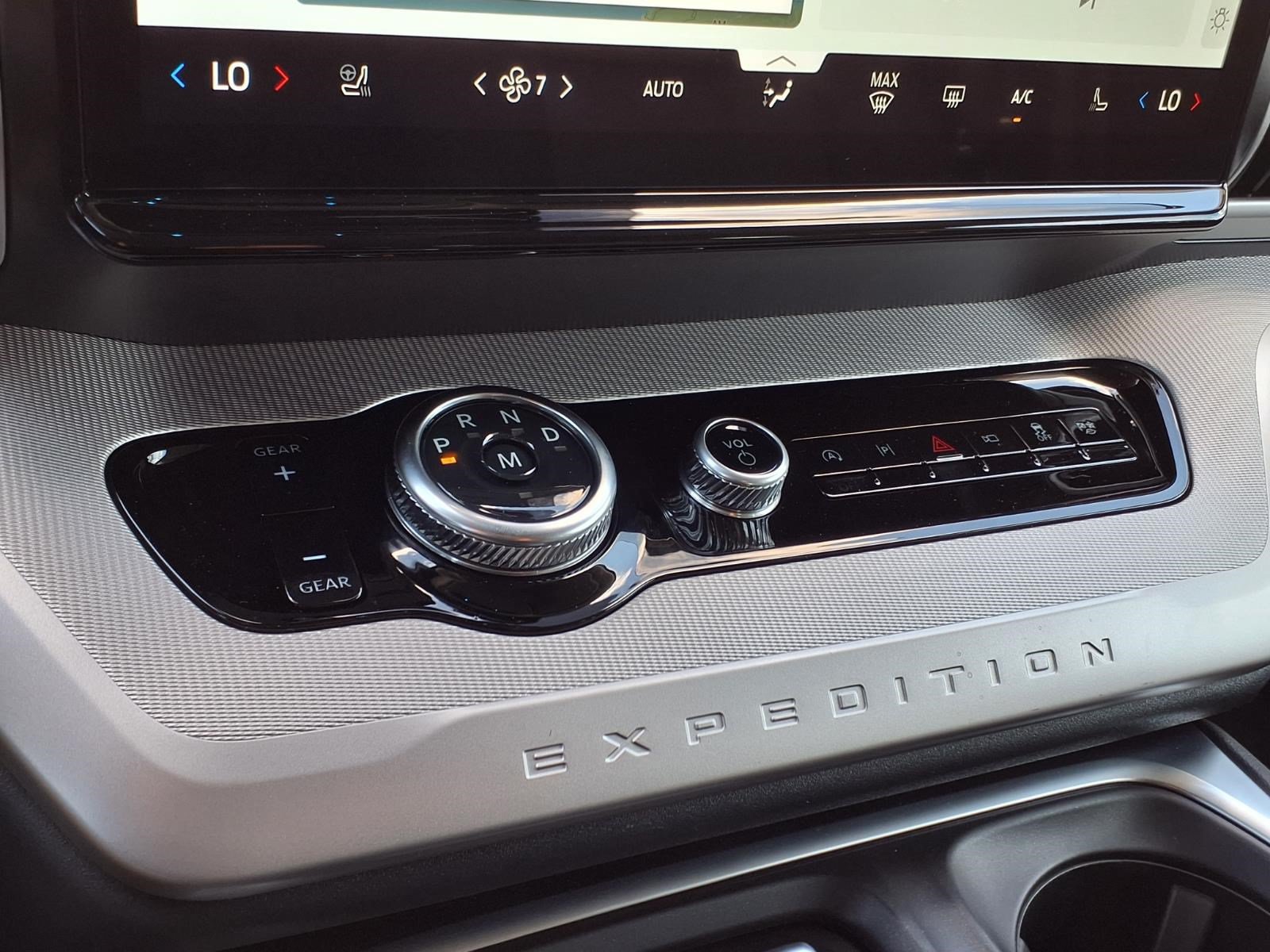 Certified 2025 Ford Expedition Max Active RWD image 18