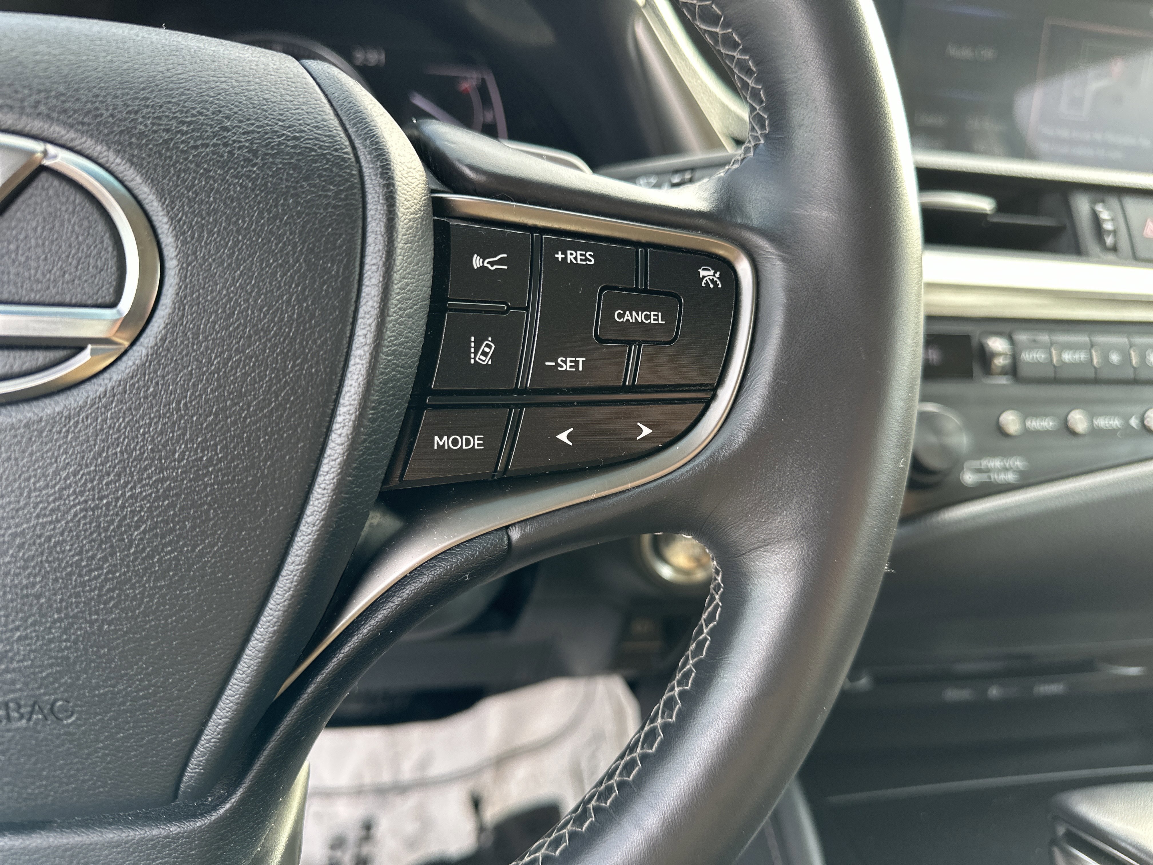 Used 2020 Lexus ES 350 ES 350 w/ Accessory Package 2 image 22