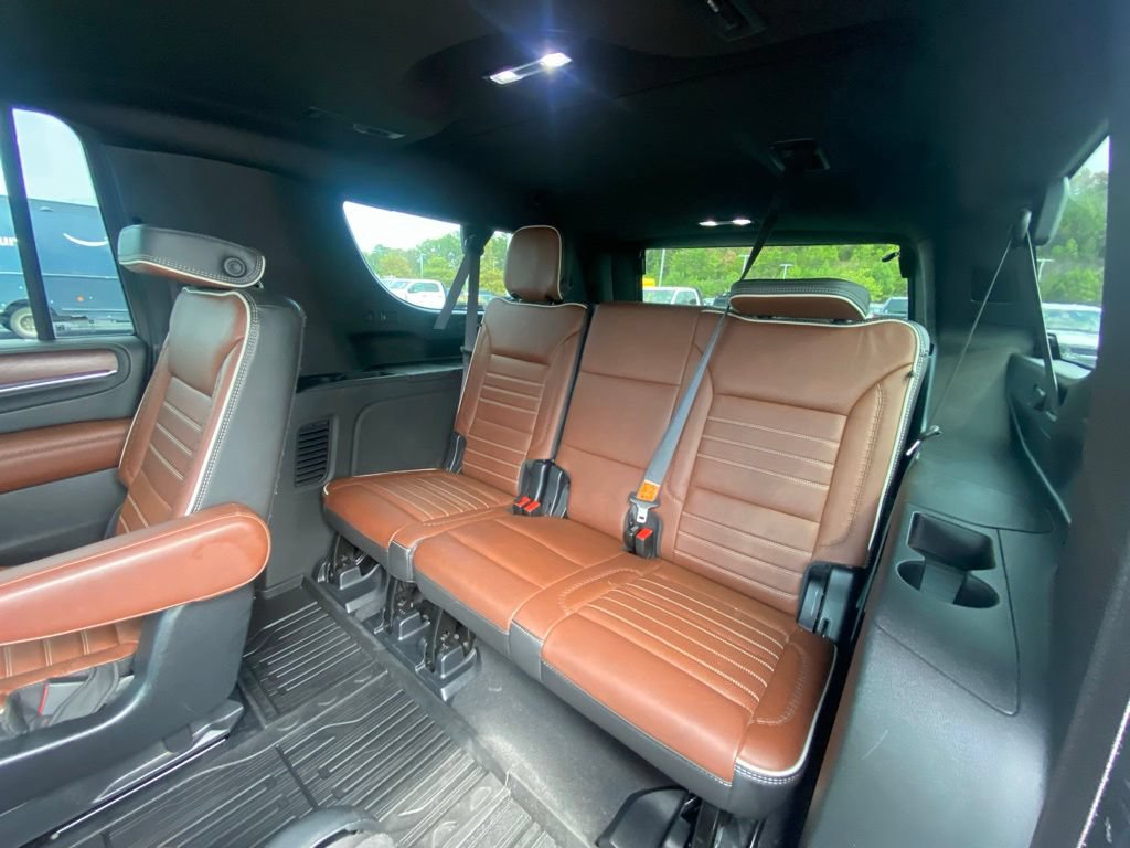 Used 2023 GMC Yukon XL Denali Ultimate AWD/4WD image 26
