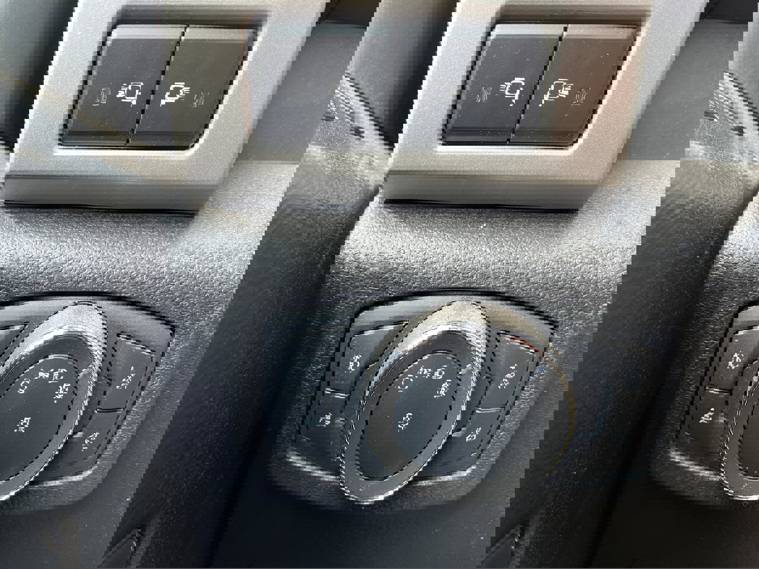 Certified 2020 Ford F350 Lariat image 19