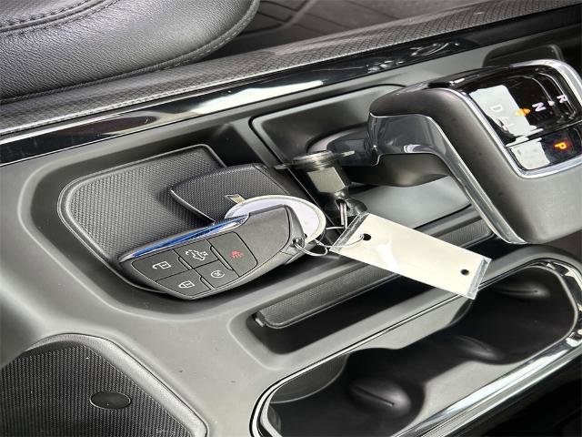 Used 2025 Chevrolet Silverado 1500 ZR2 w/ Technology Package image 39