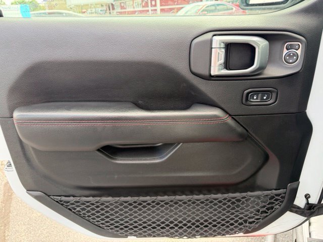 Used 2021 Jeep Wrangler Unlimited Rubicon AWD/4WD image 24