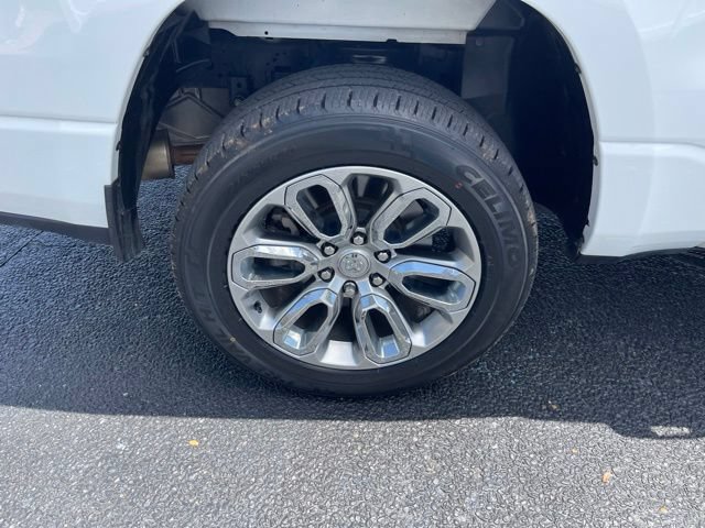 Used 2023 RAM 1500 Laramie AWD/4WD image 9