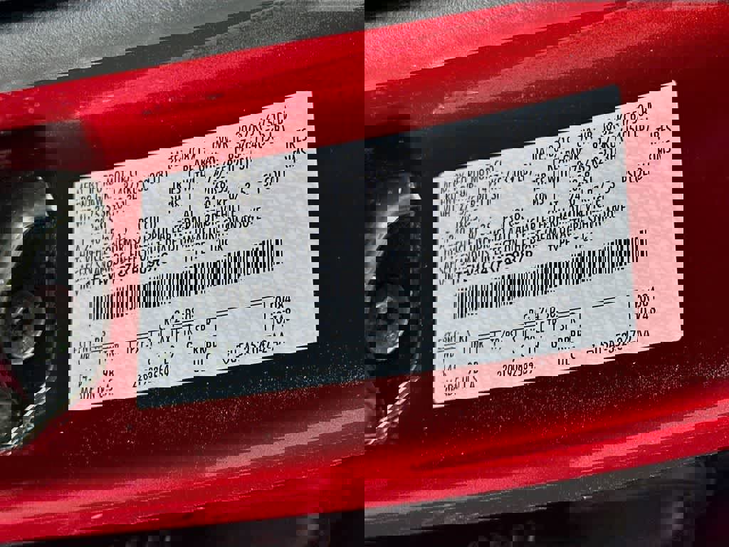 Certified 2019 Ford F150 Platinum w/ Equipment Group 701A Luxury image 26