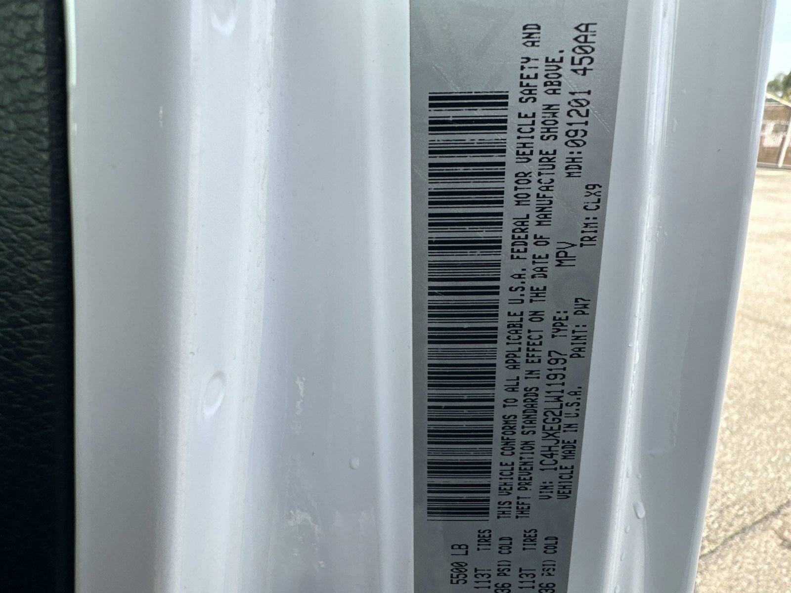 Used 2020 Jeep Wrangler Unlimited Sahara image 29