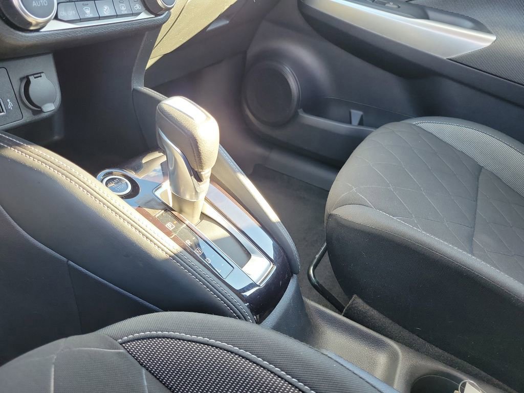 Used 2019 Nissan Kicks SV image 29