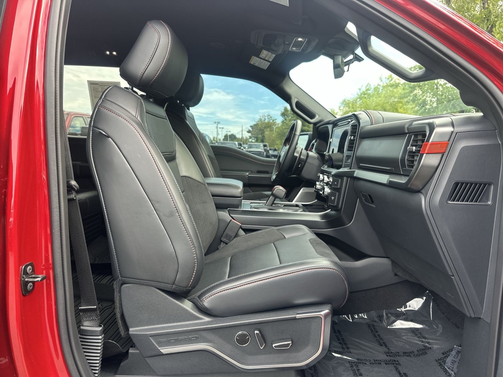 Certified 2025 Ford F150 Raptor AWD/4WD image 27