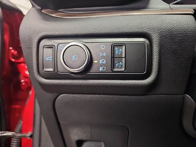 Certified 2023 Ford Explorer Limited w/ Equipment Group 301A AWD/4WD image 24
