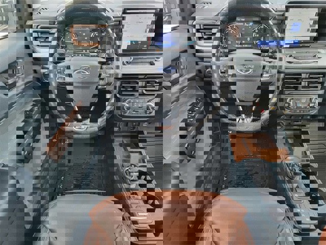 Certified 2022 Ford Maverick Lariat w/ Lariat Luxury Package image 29