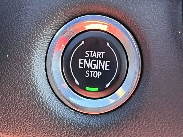 Used 2023 Chevrolet Colorado LT RWD image 30