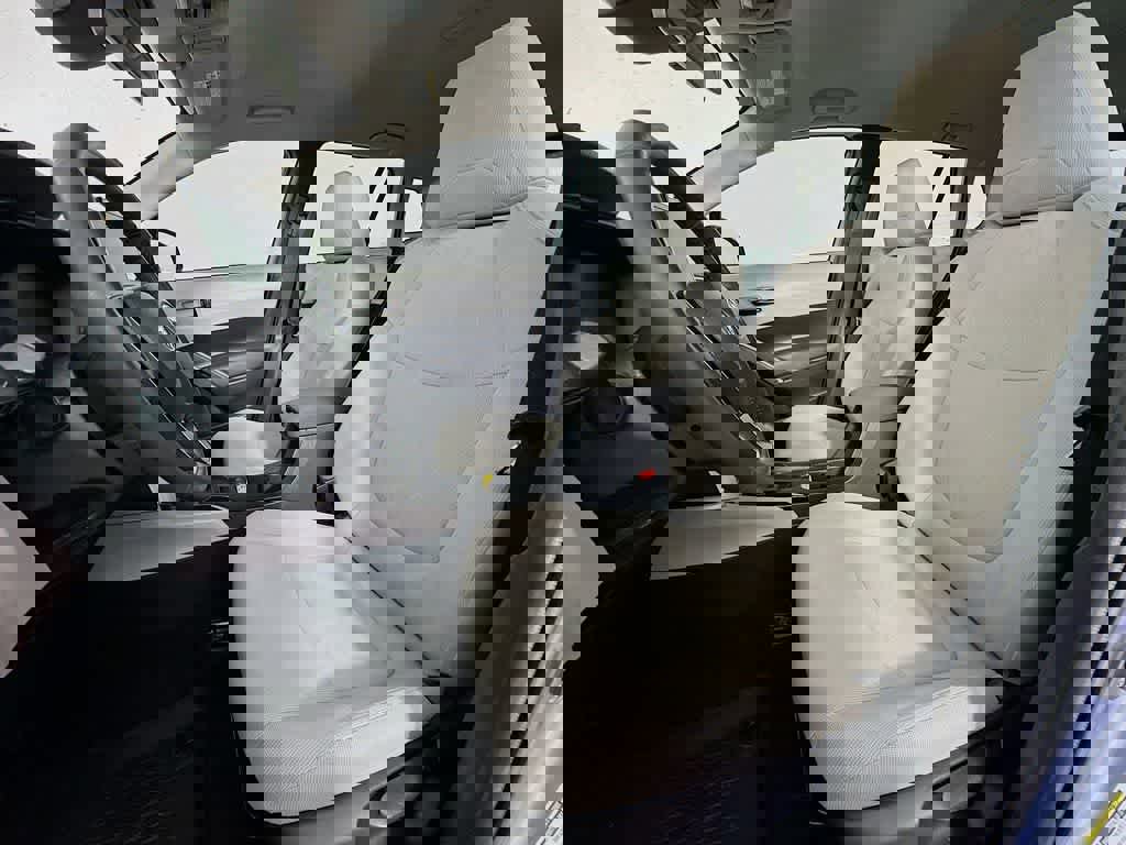 Used 2023 Toyota Corolla Cross LE image 15