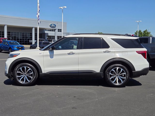 Certified 2022 Ford Explorer ST-Line w/ Class IV Trailer Tow Package AWD/4WD image 7