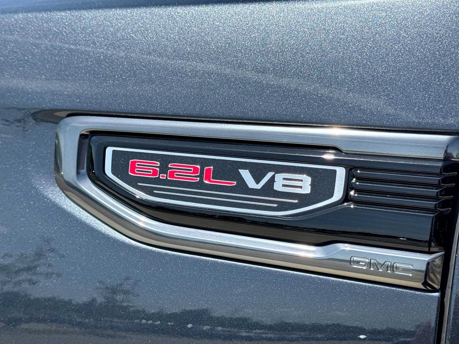 Used 2022 GMC Sierra 1500 AT4 w/ AT4 Preferred Package AWD/4WD image 14