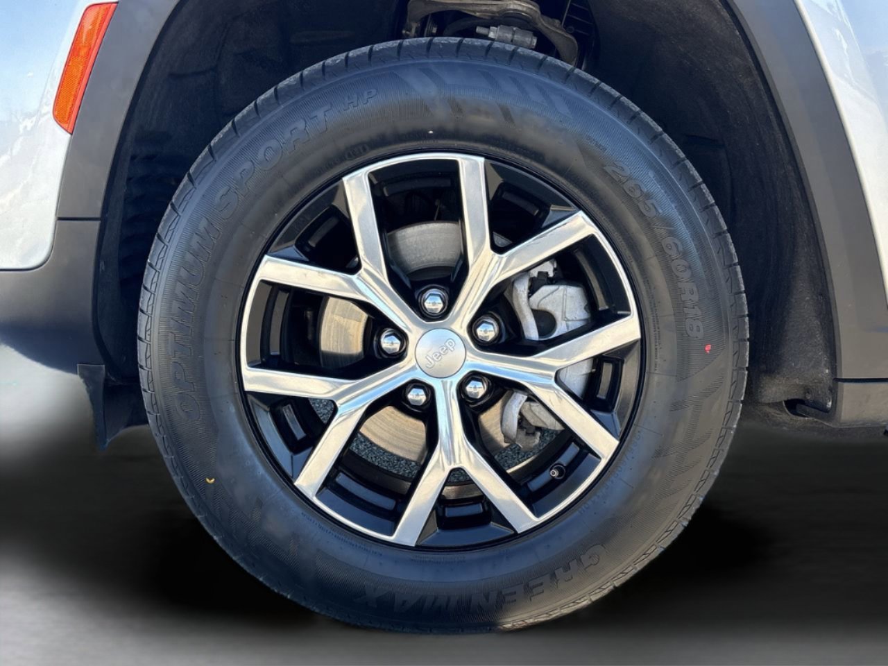 Used 2024 Jeep Grand Cherokee Limited image 39