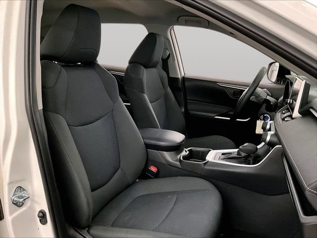 Used 2025 Toyota RAV4 LE AWD/4WD image 7