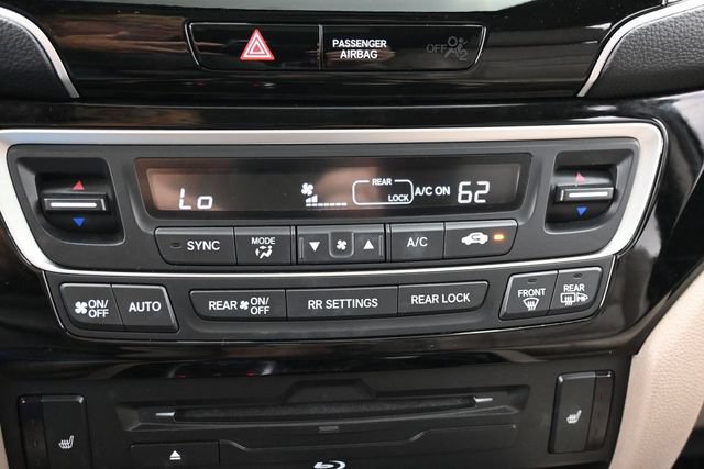 Used 2020 Honda Pilot Touring image 24