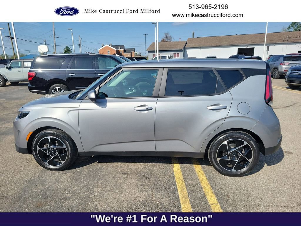 Used 2023 Kia Soul EX image 6