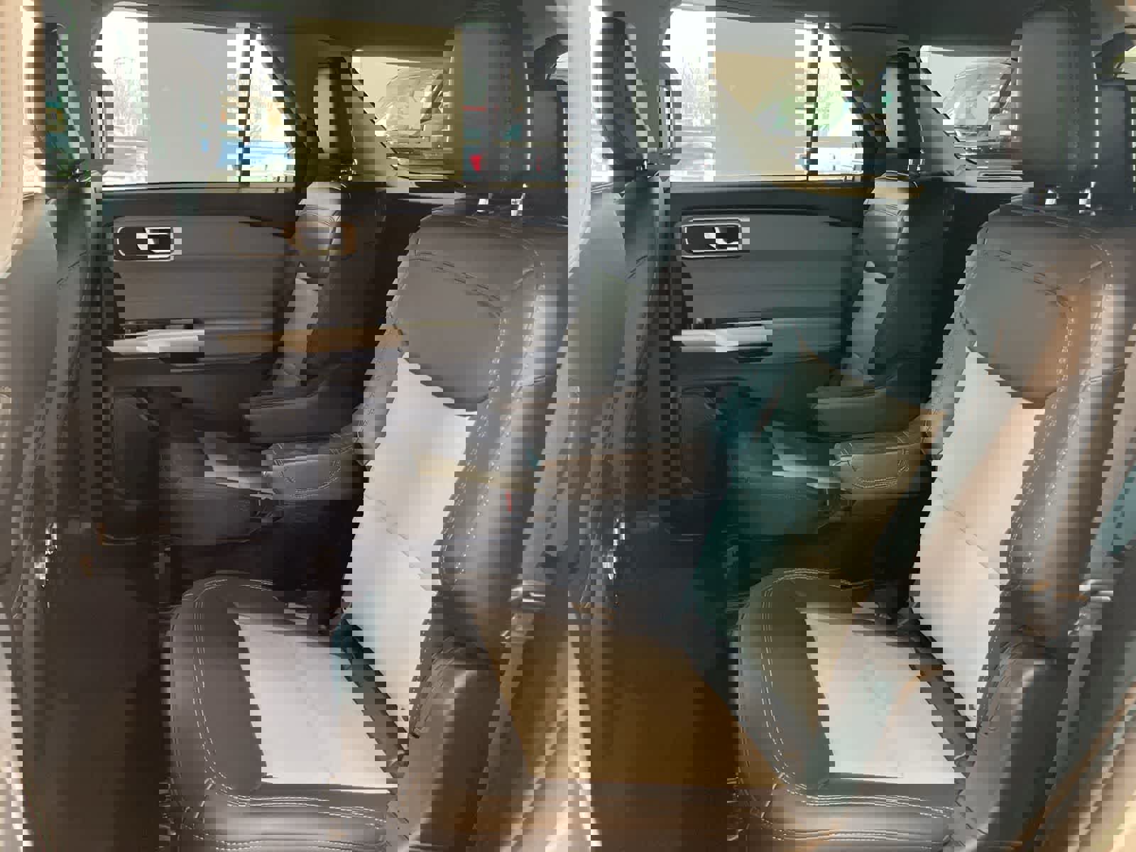 Certified 2023 Ford Explorer XLT w/ Equipment Group 202A image 25