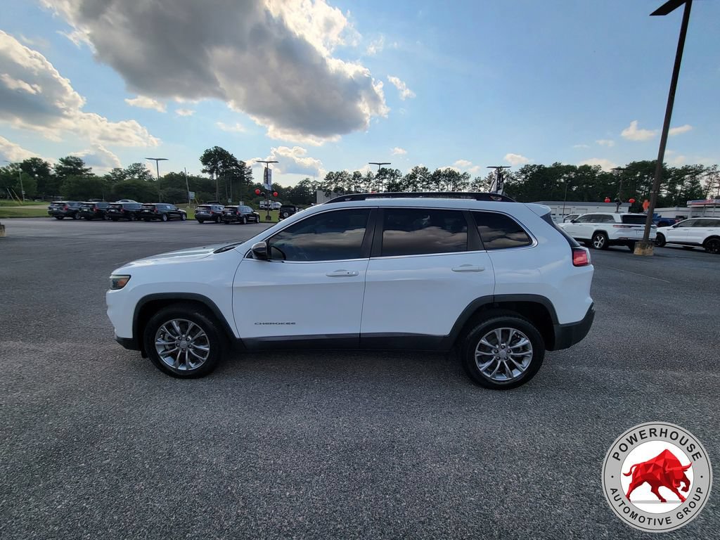 Used 2022 Jeep Cherokee Latitude Lux w/ Sun & Sound Group FWD image 3