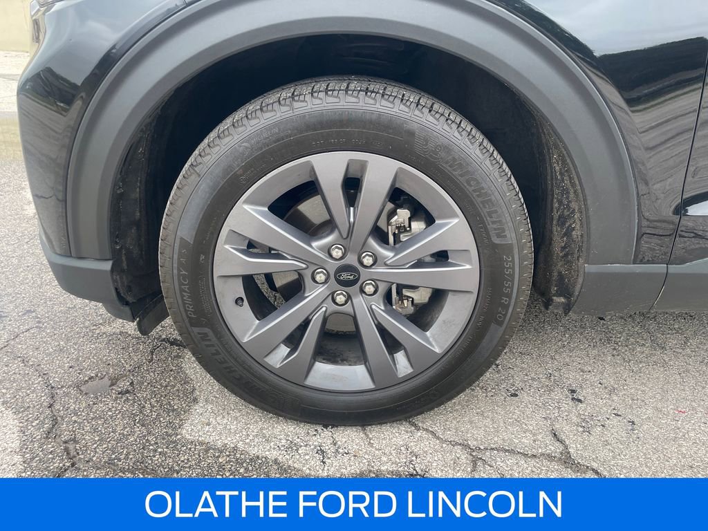 Certified 2025 Ford Explorer Active w/ Active Comfort Package AWD/4WD image 29