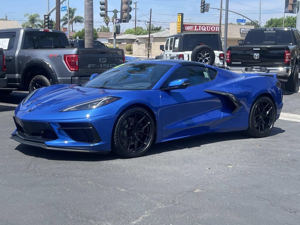 Used 2022 Chevrolet Corvette Stingray Premium Cpe w/ Z51 Performance Package RWD image 7
