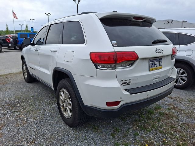 Used 2019 Jeep Grand Cherokee Laredo AWD/4WD image 6