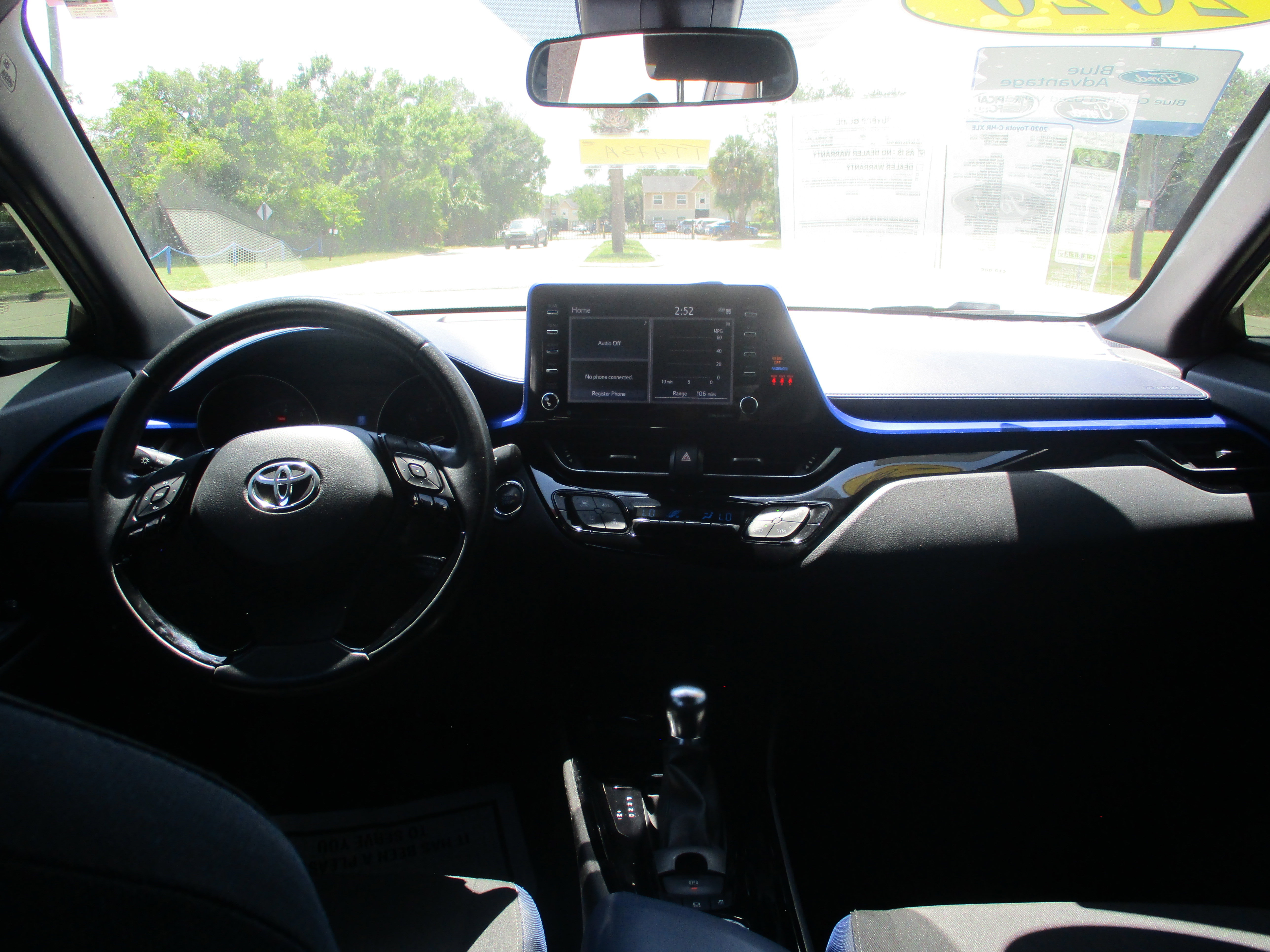 Used 2020 Toyota C-HR XLE FWD image 19