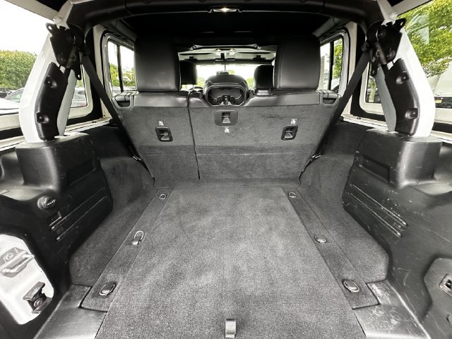 Used 2020 Jeep Wrangler Unlimited Sahara w/ Dual Top Group AWD/4WD image 40
