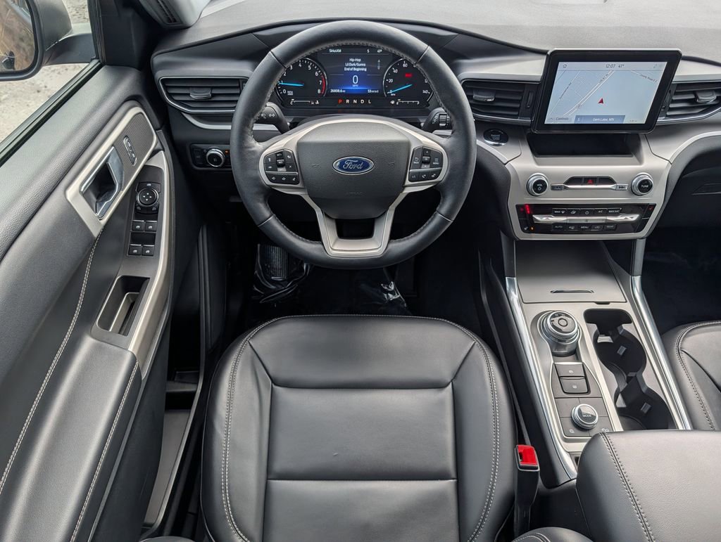 Certified 2022 Ford Explorer XLT w/ Equipment Group 202A image 12