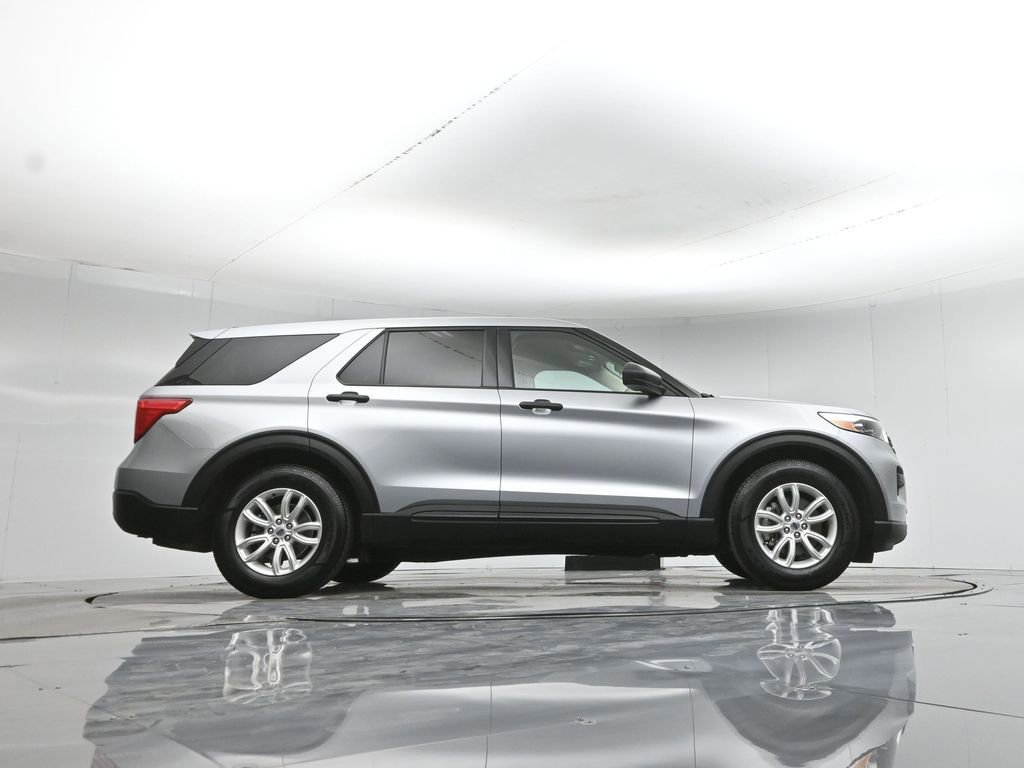 Certified 2021 Ford Explorer 2WD image 9