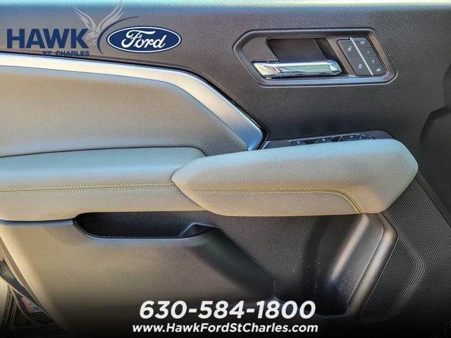 Used 2024 Chevrolet Colorado ZR2 w/ ZR2 Convenience Package III AWD/4WD image 17