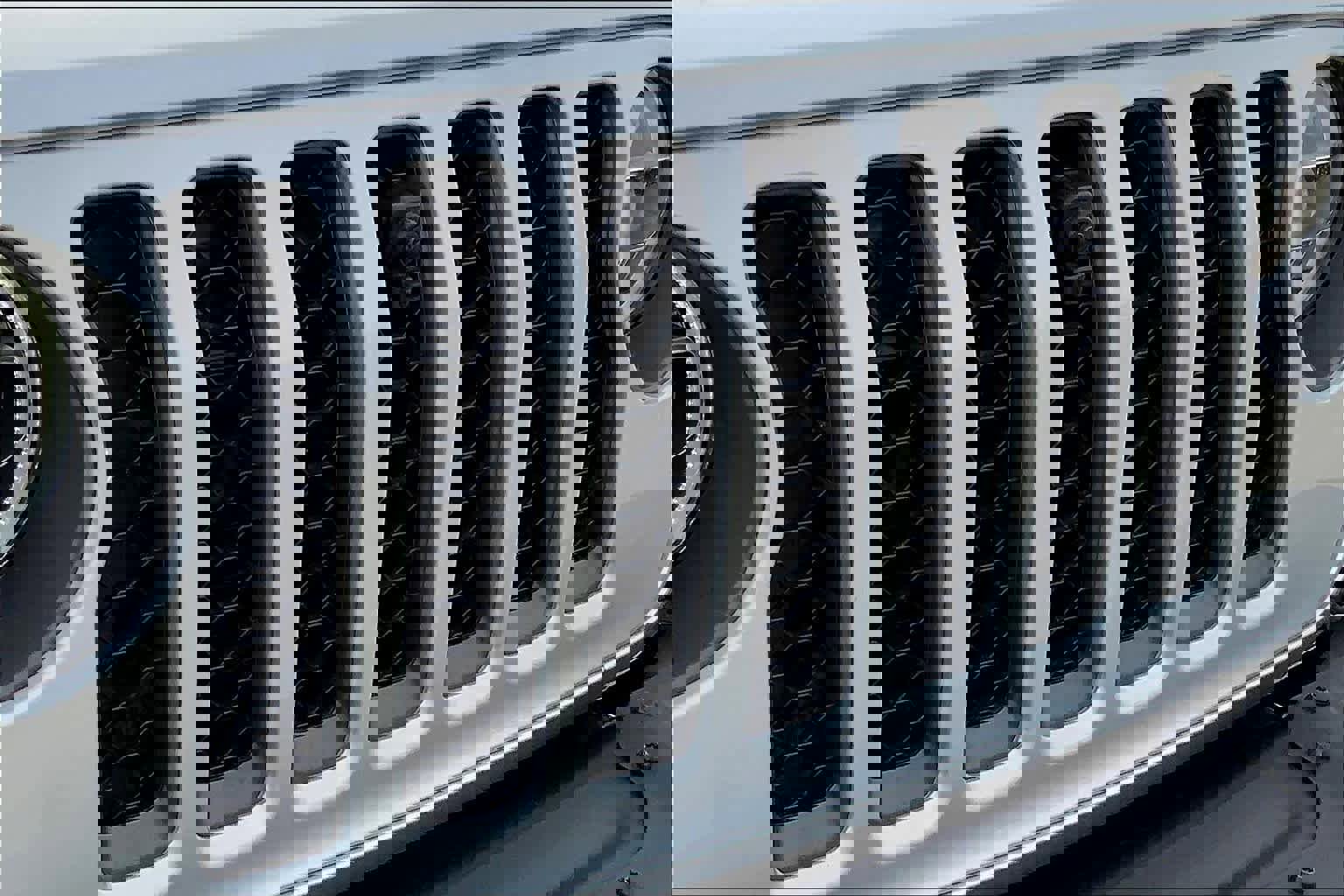 Used 2022 Jeep Wrangler Unlimited Rubicon 4xe w/ Steel Bumper Group image 53