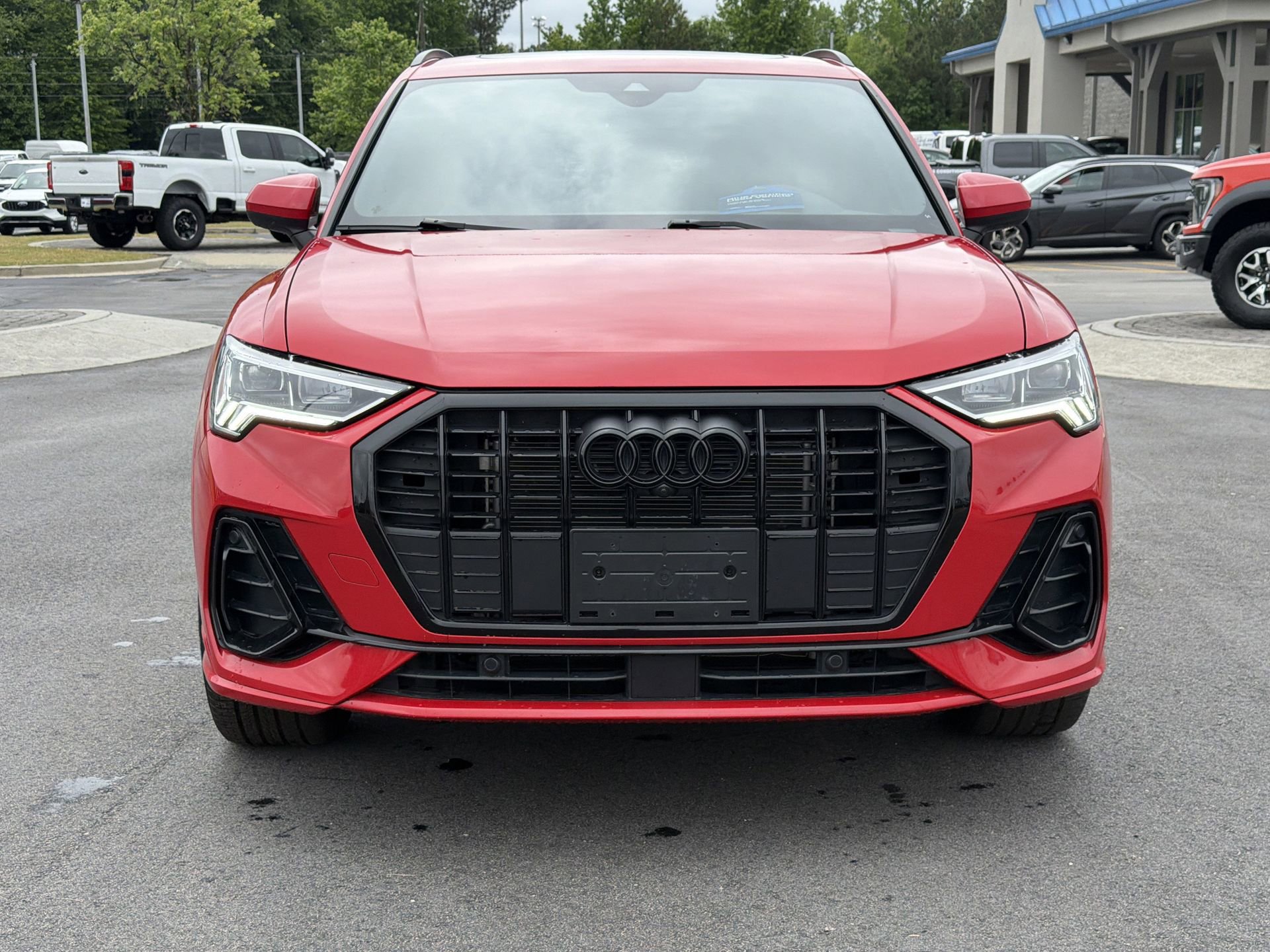 Used 2024 Audi Q3 2.0T Premium Plus w/ Premium Plus Package AWD/4WD image 30