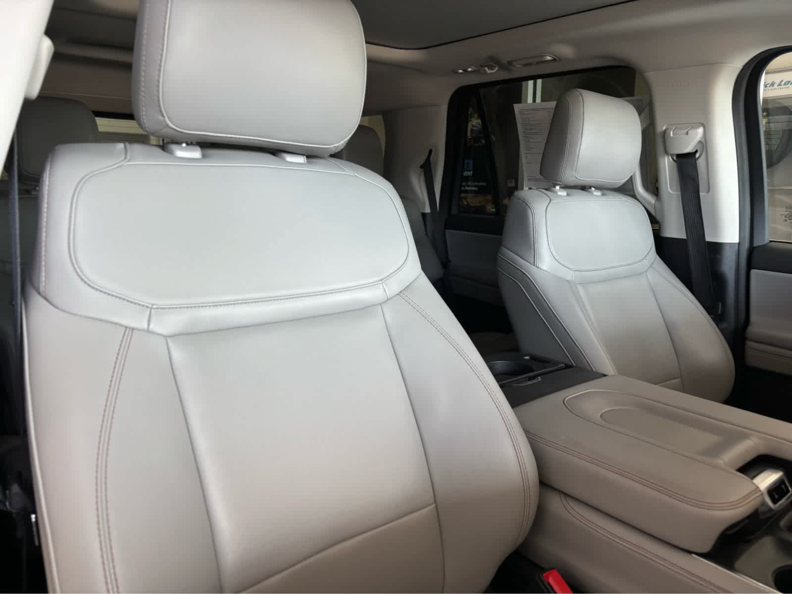 Certified 2025 Ford Expedition Active AWD/4WD image 38