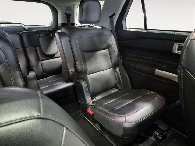 Certified 2022 Ford Explorer Limited w/ Equipment Group 301A image 18
