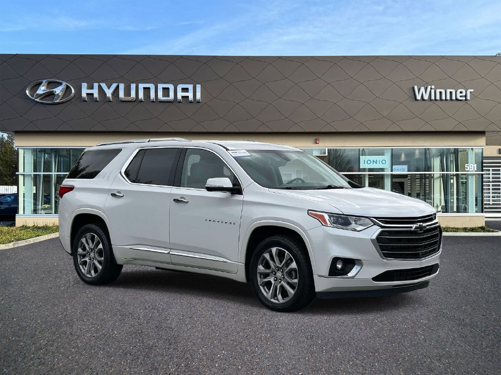 Used 2020 Chevrolet Traverse Premier w/ LPO, Floor Liner Package FWD image 6