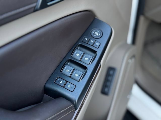 Used 2019 Chevrolet Suburban LT AWD/4WD image 34
