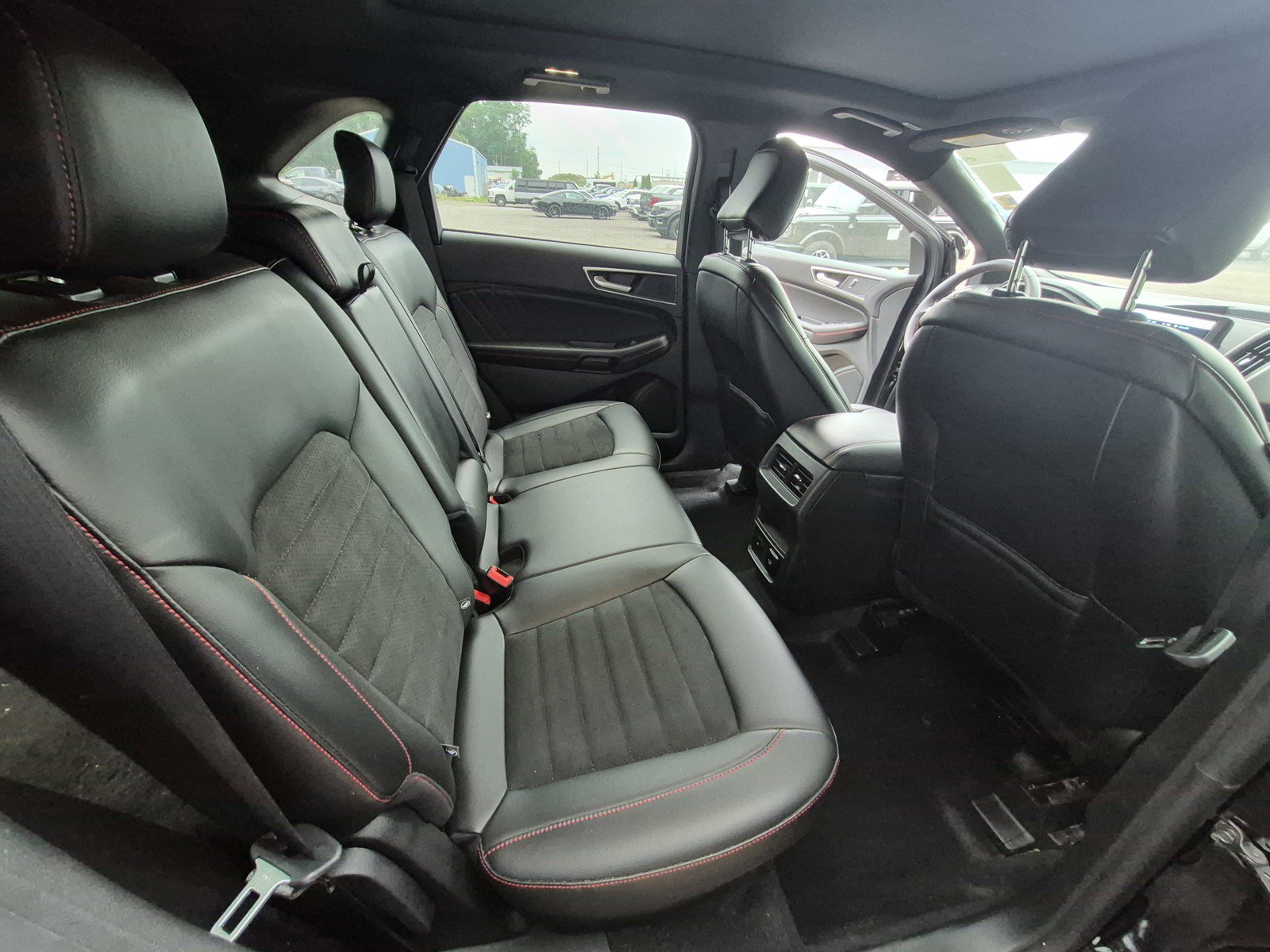 Certified 2024 Ford Edge ST-Line AWD/4WD image 14
