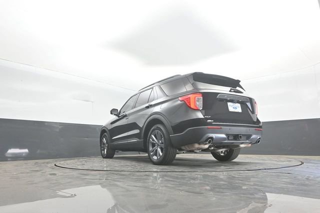 Certified 2022 Ford Explorer XLT w/ Equipment Group 202A AWD/4WD image 36