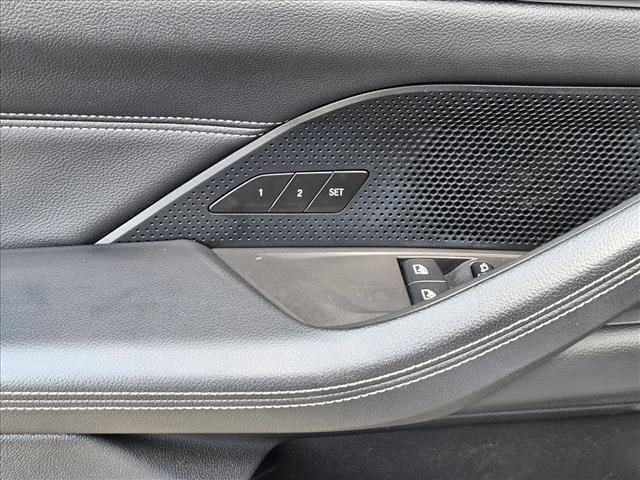 Used 2022 BMW 430i Coupe w/ M Sport Package RWD image 26