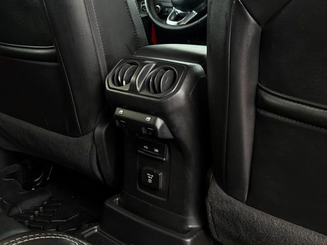 Used 2019 Jeep Wrangler Unlimited Sahara w/ Advanced Safety Group image 23