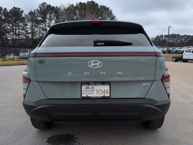 Used 2025 Hyundai Kona SEL image 3