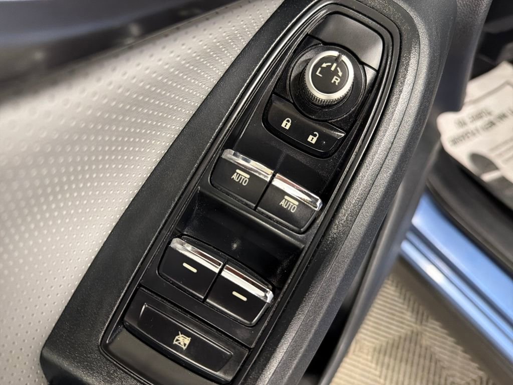 Used 2020 Subaru Crosstrek 2.0i Limited w/ Moonroof Package image 18