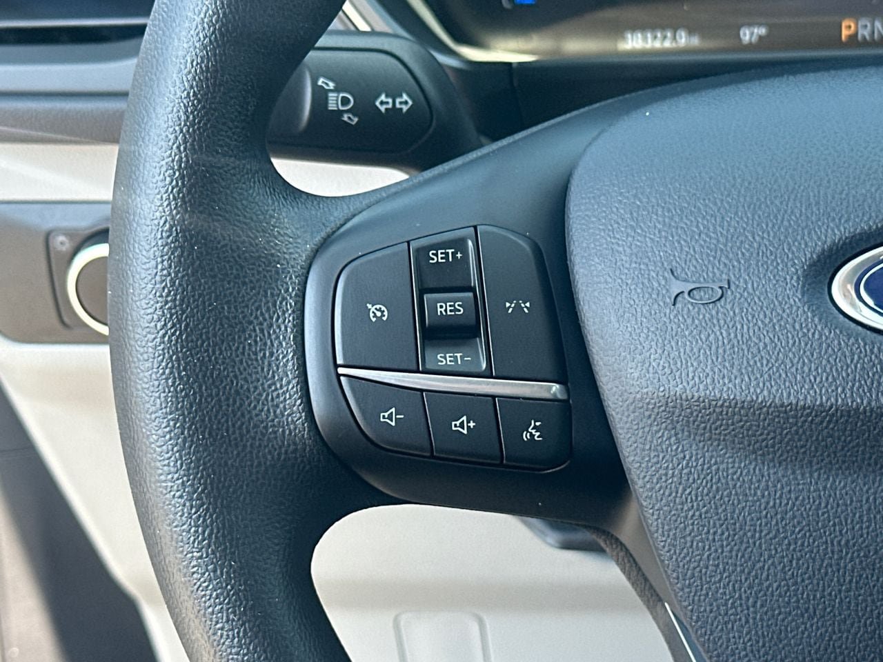 Certified 2025 Ford Escape Active FWD image 26