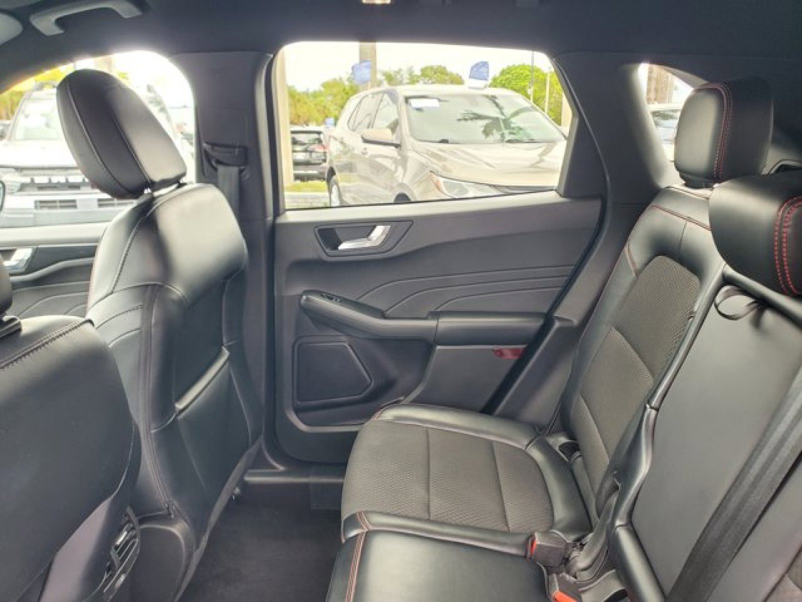 Certified 2023 Ford Escape ST-Line w/ Tech Pack #1 image 29