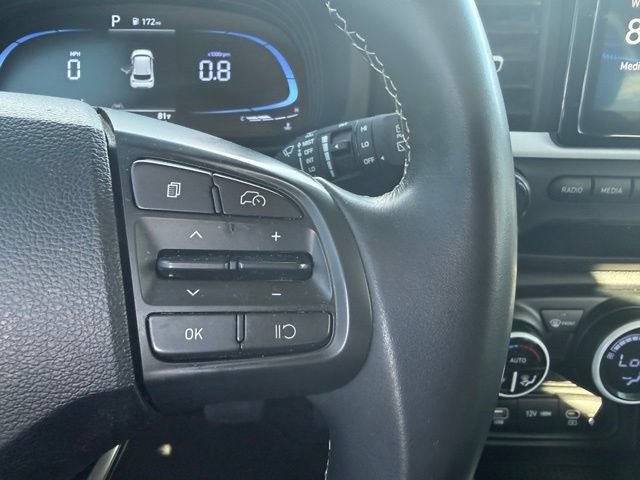 Used 2024 Hyundai Venue Limited FWD image 19