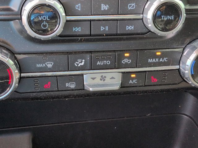 Certified 2024 Ford F150 XLT w/ Equipment Group 302A MID AWD/4WD image 30